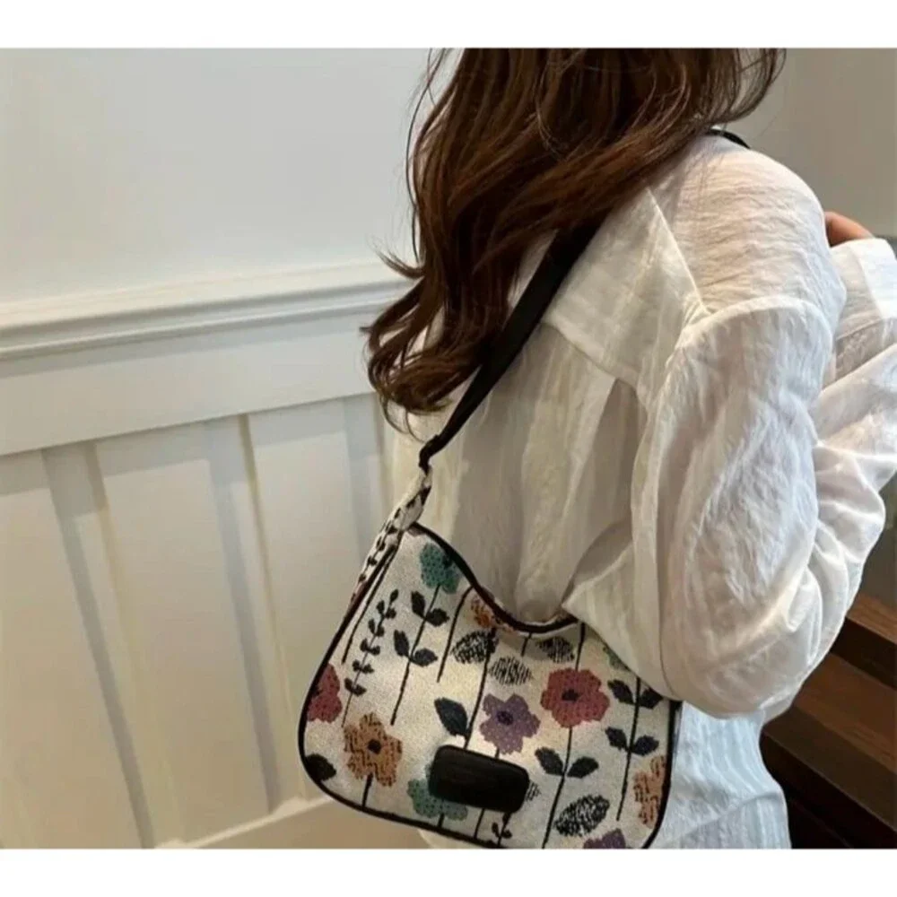 Chic Floral Tote Bag / Crossbody for Women Casual & Artistic, Adjustable Strap